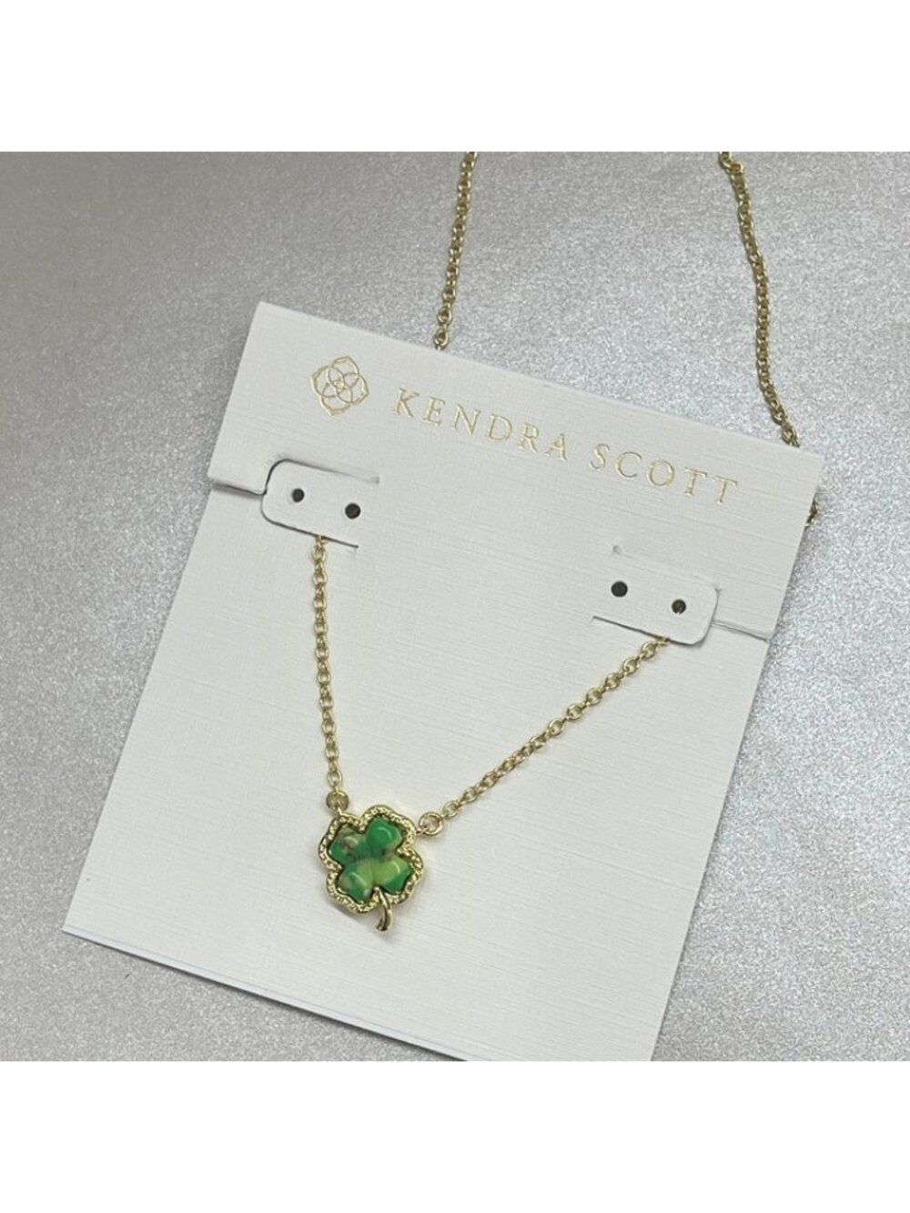 Kendra Scott Clover Gold Short Pendant Necklace - Picture 5 of 7
